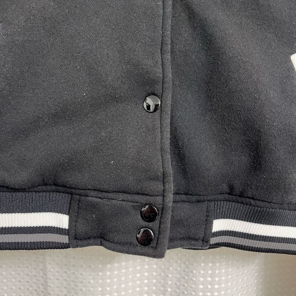 Cropped Varsity Jacket - Picture 5 of 10